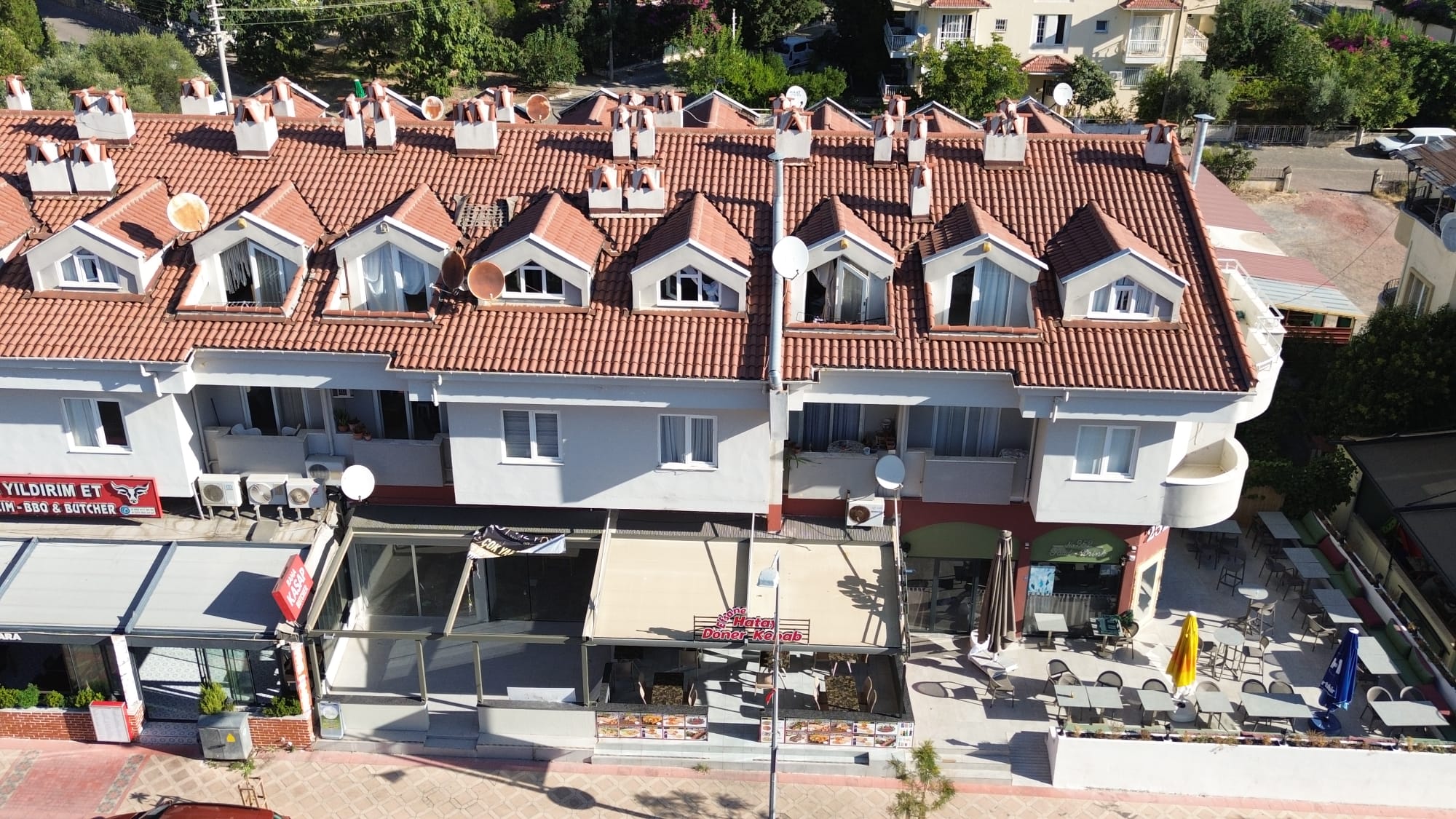 MARMARİS,ARMUTALAN, ADNAN MENDERES CADDESİNDE SATILIK DÜKKAN